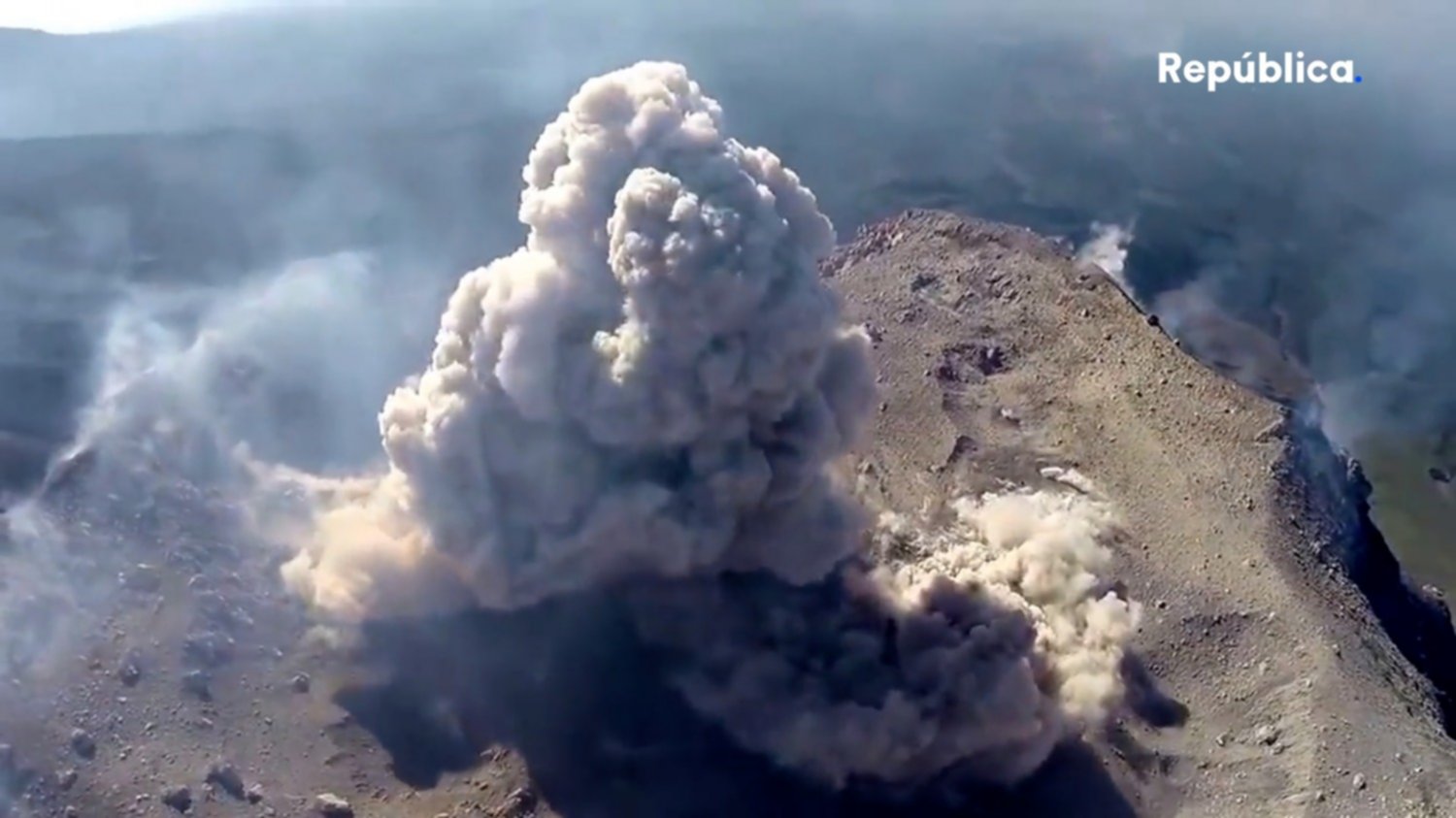 A pesar de ser el volcán más joven de Guatemala, es uno de los más peligrosos. Foto República / Francisco Rosoles 